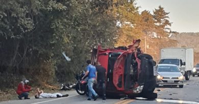 Acidente faz vítima fatal na rodovia Socorro / Pinhalzinho Acidente faz vítima fatal na rodovia Socorro / Pinhalzinho