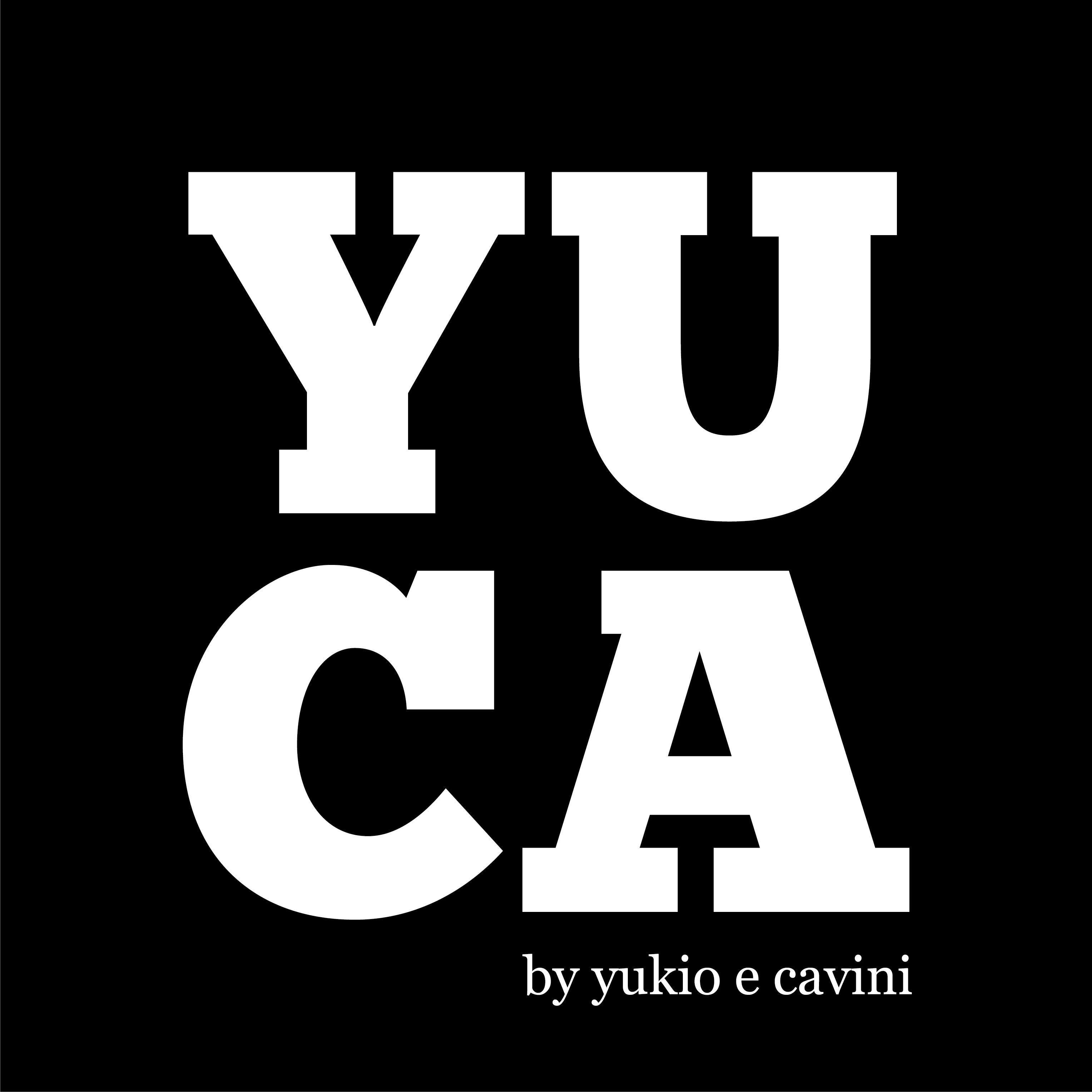 Logotipo da empresa YUCA. Trata-se de um logo na forma de um quadrado na cor preto, com as palavras “YUCA” escritas dentro desse quadrado.