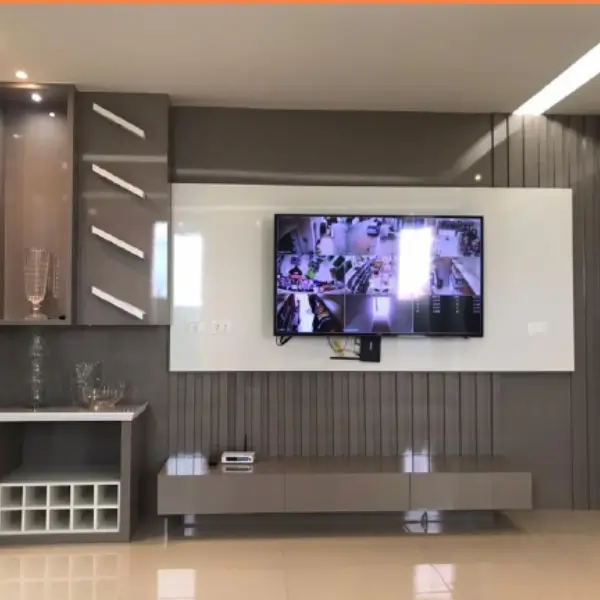 Painel de madeira para sala de estar