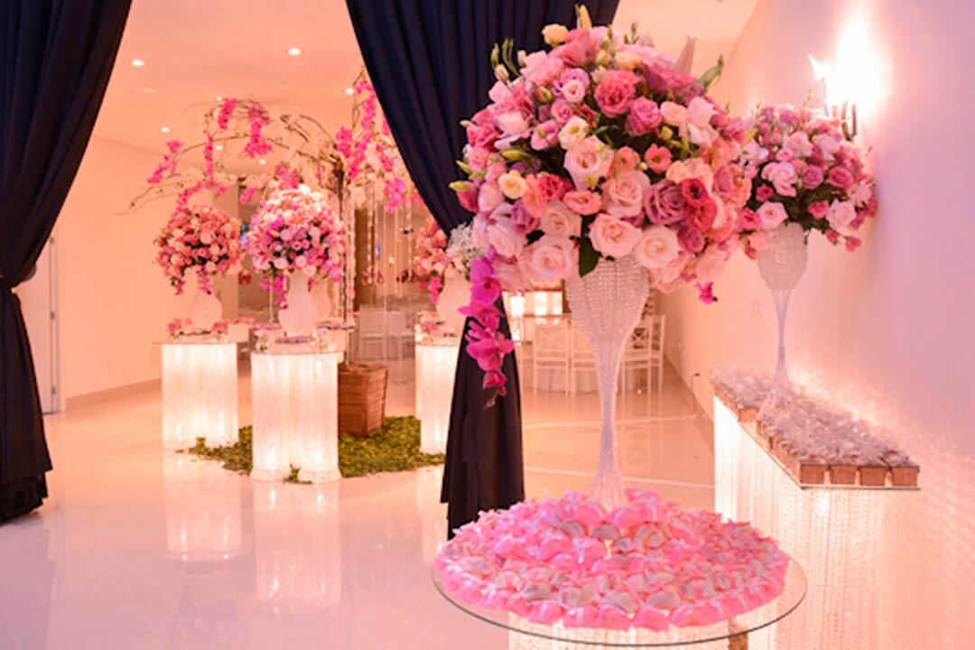 Decoração do salão de festas do casamento - Festejare Decorações e Flores