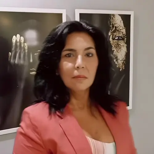 Dra. Hivie Carreiro